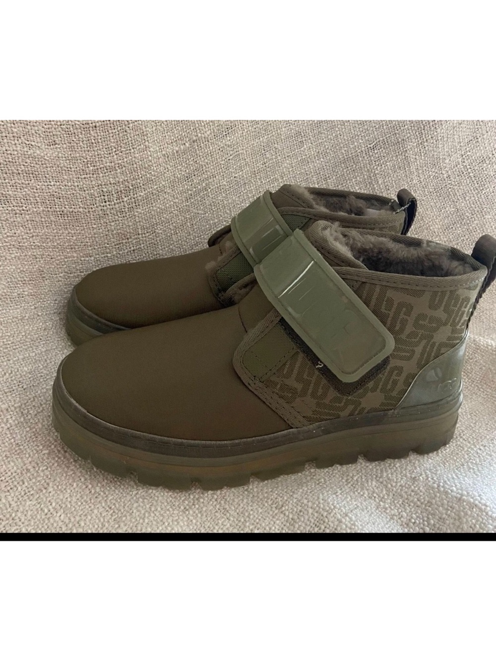 UGG Olive Green chukka neumel Strap Ankle Boots